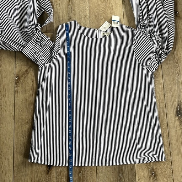 Neiman Marcus Striped Long Sleeve Blouse with Bell Sleeves Blue & White New - Picture 11 of 12